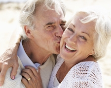 Partnersuche ab 50: 3 wichtige Fragen und Antworten