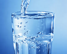 Trinken, trinken, trinken - Wie viel Wasser ist gesund?